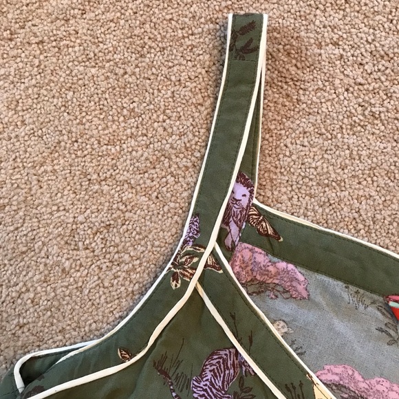 ModCloth Safari Print Tank Top Womens XL Green Giraffe Lion Tiger - Picture 6 of 9